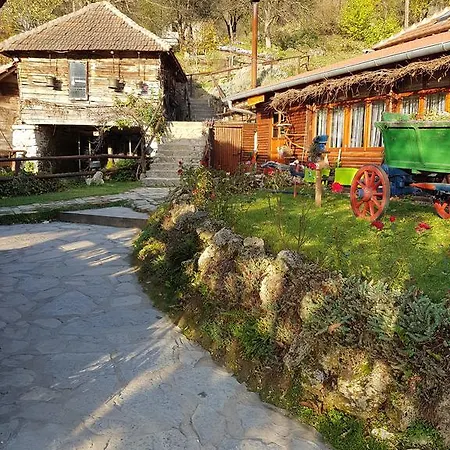 Lisinski Raj 3*