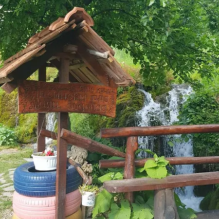 Guest house Lisinski Raj 3*